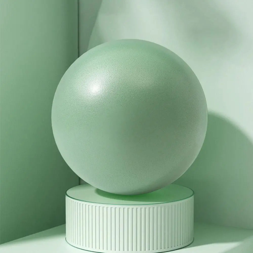 Pilates Equipment PVC Yoga Ball 25cm Anti Burst Pilates Ball Mini Exercise Slip Resistant Yoga Fitness Ball Indoor Training